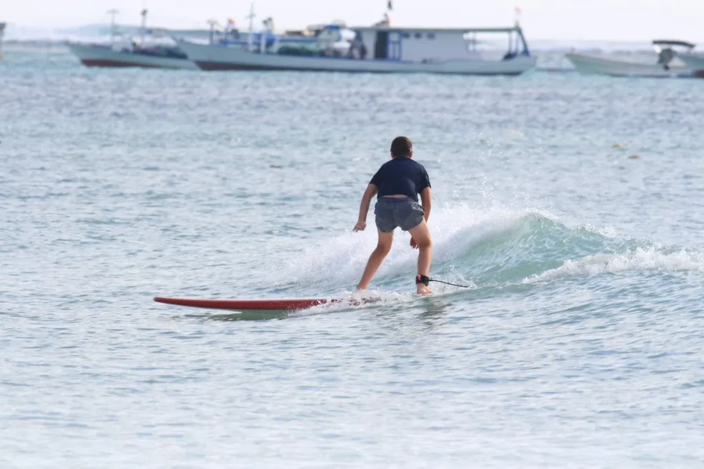 Narambela Rote surf spot Indonesia – powerful reef break for advanced surfers