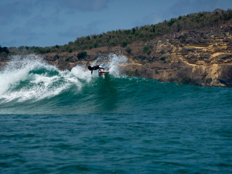 Advanced surfing spots Lombok